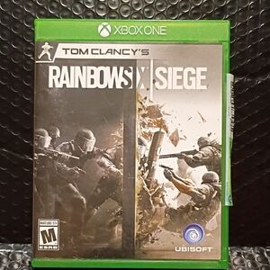 Tom Clancy's Rainbow Six Siege for Xbox One - Green Case